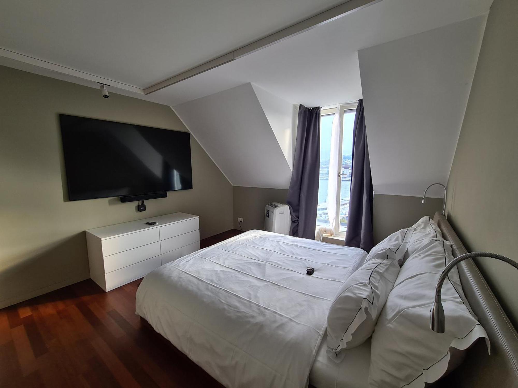 Lucerne Lake View Apartments Bagian luar foto