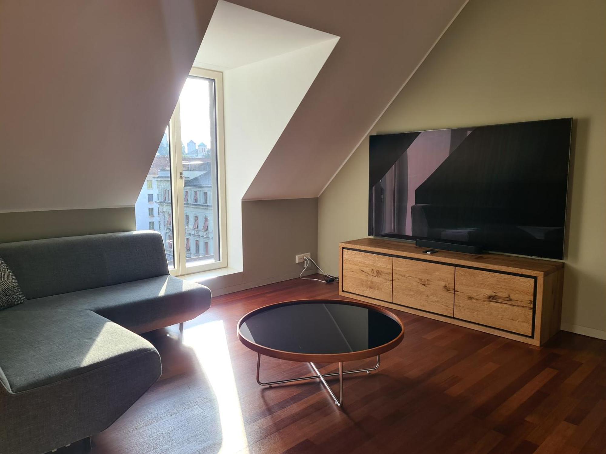 Lucerne Lake View Apartments Ruang foto