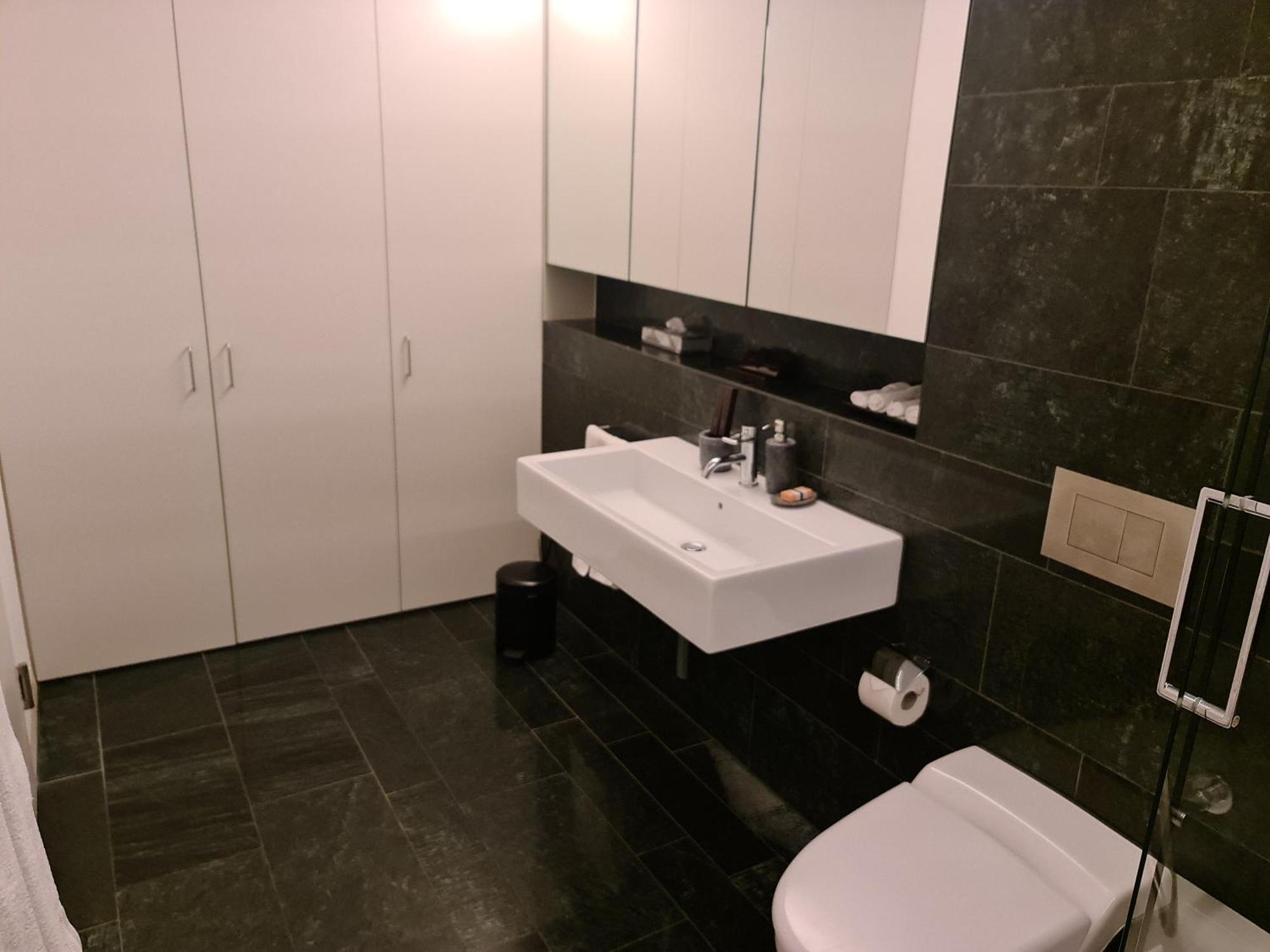 Lucerne Lake View Apartments Ruang foto