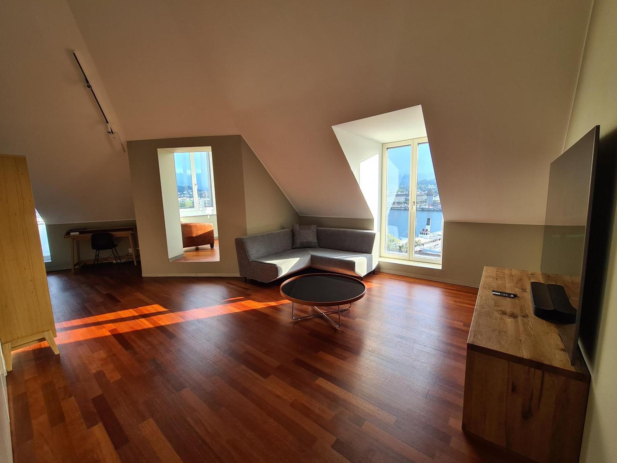 Lucerne Lake View Apartments Ruang foto