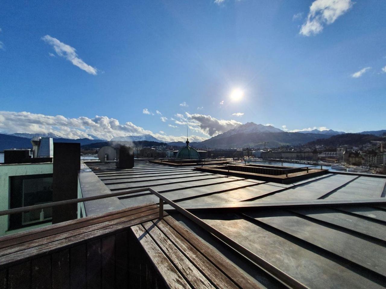 Lucerne Lake View Apartments Ruang foto